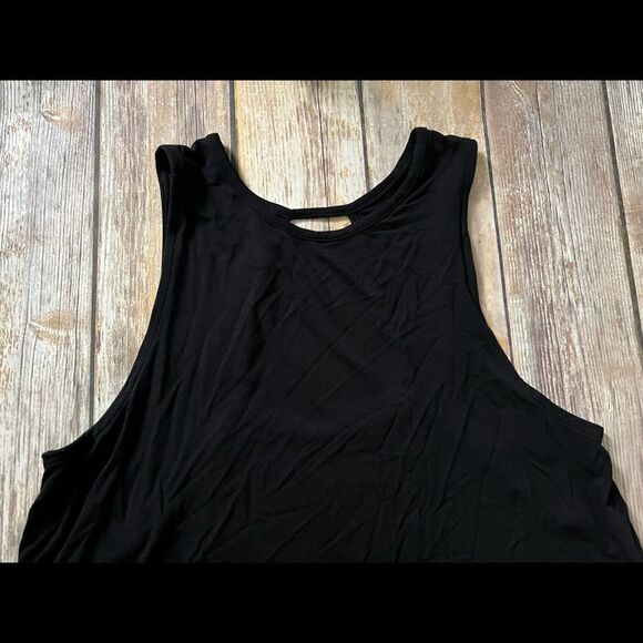 BlackātankĀ Dressā
 - Picture 3 of 4